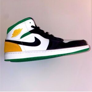 Jordan 1 Mid Oakland